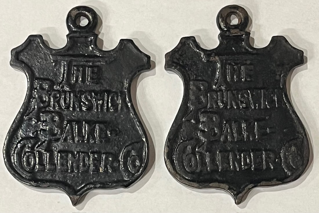 PR. ANTIQUE CAST IRON BILLIARDS CHALK HOLDER COUNTER WEIGHTS (1 of 8)