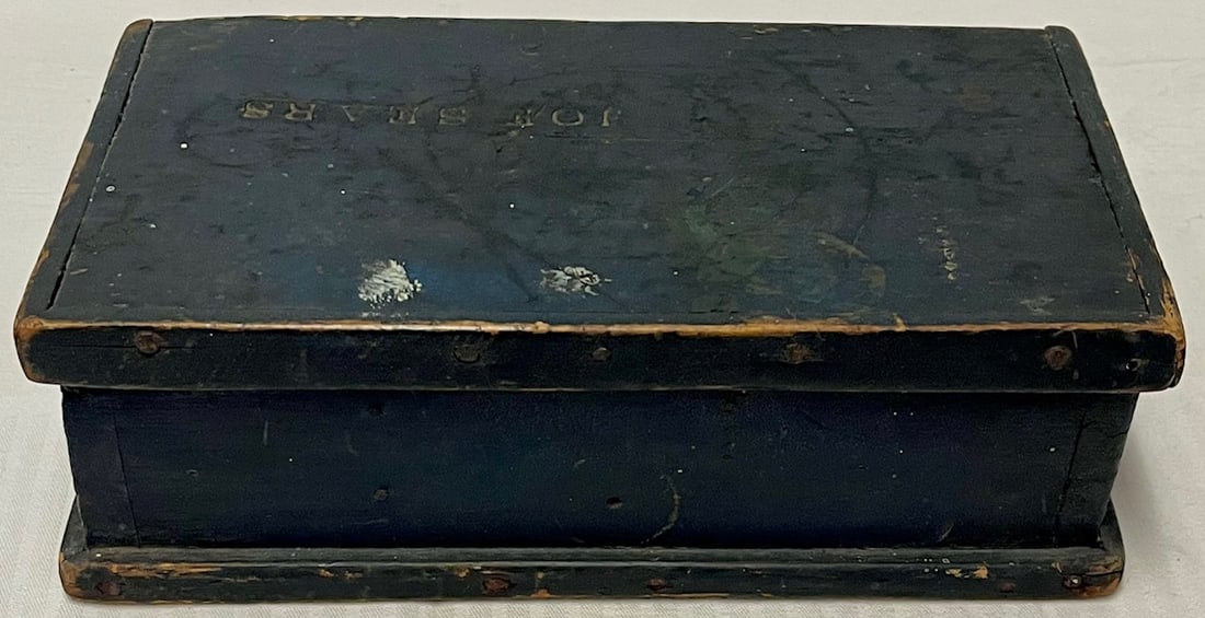 SMALL EARLY 19TH C. WOODEN BOX IN ORIGINAL BLUE PAINT "JOE SEARS" (1 of 18)