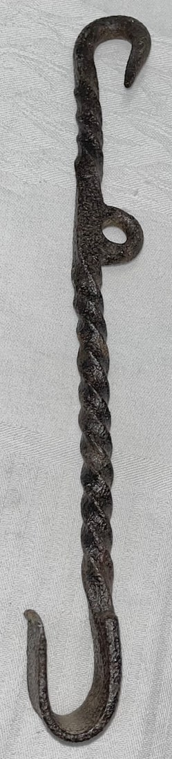EARLY COLONIAL WROUGHT IRON POT HOOK W/ TWIST WORK (1 of 8)