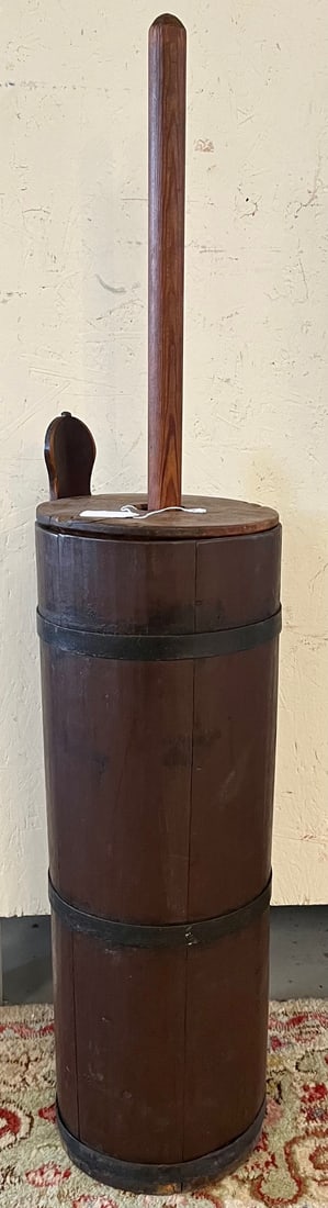 19TH C. WOODEN DASHER BUTTER CHURN IN OLD BROWN PAINT (1 of 11)