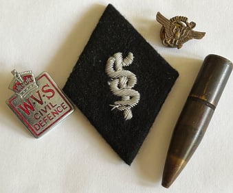 LOT OF 4 PCS - INCLUDING WVS WWII VOLINTARY SERVICE CIVIL DEFENSE PIN