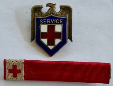 WWII WOMEN'S RED CROSS GENERAL SERVICE BADGE