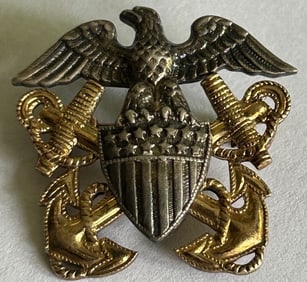 WWII STERLING SILVER & GOLD FILLED U.S. NAVYOFFICERS HAT BADGE / PIN