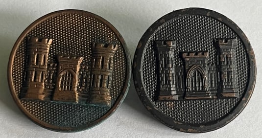 LOT OF 2 WWI ARMY ENGINEER CORPS ENLISTED COLLAR DISCS