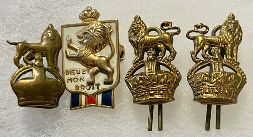 LOT OF 4 VINTAGE MILITARY ITEMS - PINS, MEDALS