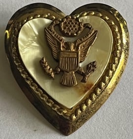 WWII U.S. MILITARY SWEETHEART HEART BROOCH / PIN
