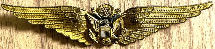 U.S. WWII MILITARY GILT BRASS ARMY AIR CORPS SWEETHEART WINGS