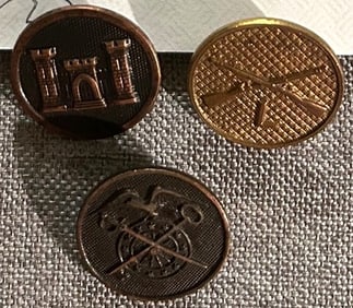 lOT OF 3 WWI ERA MILITARY COLLAR DISCS