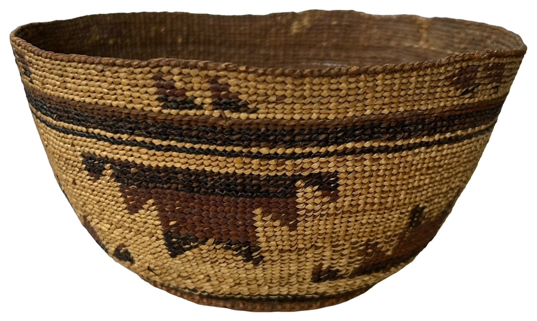 LATE 19TH EARLY 20TH C. NATIVE AMERICAN WOVEN 'HAT' BASKET (1 of 9)