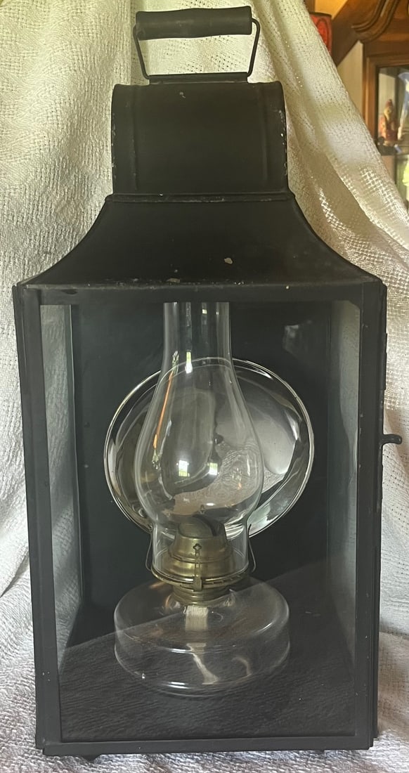 ANTIQUE TIN / TOLEWARE LANTERN W/ OIL LAMP & MERCURY REFLECTOR (1 of 10)