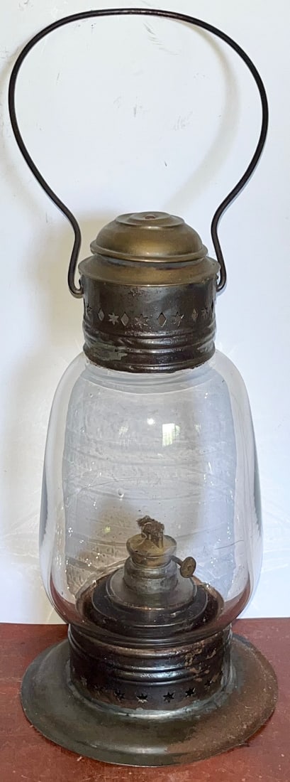 19TH C. AMERICAN TIN & BRASS OIL LANTERN (1 of 13)