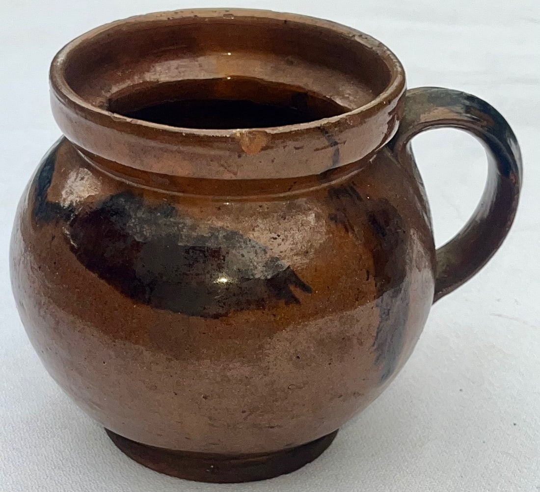 19TH C. MINIATURE REDWARE HANDLED POT W/ MANGANESE BLOTCHING (1 of 9)