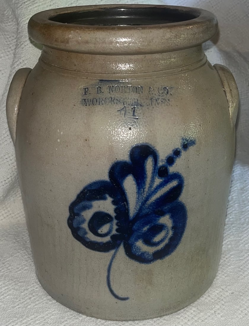 19TH C. 1 1/2 GAL. BLUE DEC. STONEWARE JAR  "F.B. NORTON & CO. / WORCESTER, MASS." (1 of 8)