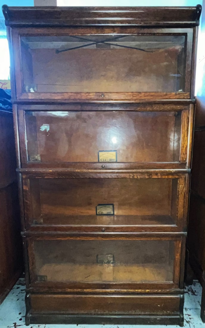 GLOBE-WERNICKE OAK 4 STACK LAWYER’S BOOKCASE – ORIGINAL SURFACE (1 of 6)