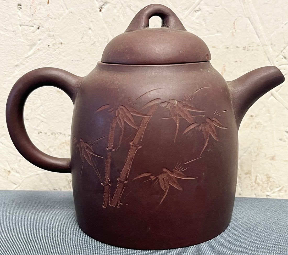Chinese Asian Yixing Zisha Clay Teapot with Lid (1 of 10)