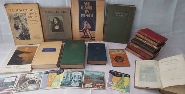 Various Lot of Vintage and Antique Books Together With Vintage View-Master Reels: Various Lot of Vintage and Antique Books Together With Vintage View-Master Reels - Art Books, Wallace Nutting, Antique Books, etc. - Condition as pictured, unless otherwise noted. If you have any ques