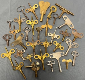 Lot of 33 Various Vintage and Antique Clock keys
