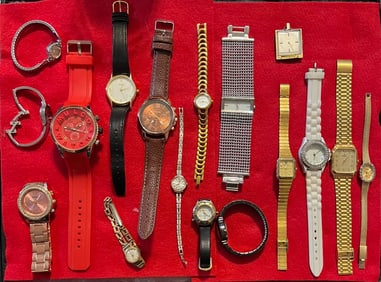Lot of 17 Vintage watches