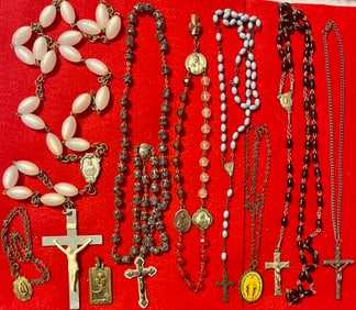 Lot of Vintage Religious Rosaries and Medallions