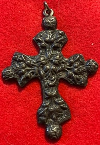 Large Heavily Embossed Sterling Silver Cross Pendant, Engraved Flowers on Reverse, 51 g