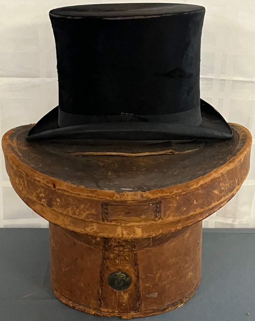 ANTIQUE BEAVER SKIN TOP HAT IN ORIGINAL LEATHER HAT BOX