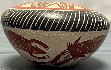 ELEUTERIO PINA MATA ORTIZ POTTERY VESSEL