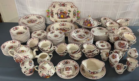 EXTENSIVE 168 PIECE MASONS PATENT IRONSTONE CHINA FRUIT BASKET