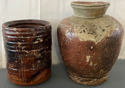 LOT OF 2 ANTIQUE JAPANESE POTTERY VESSELS