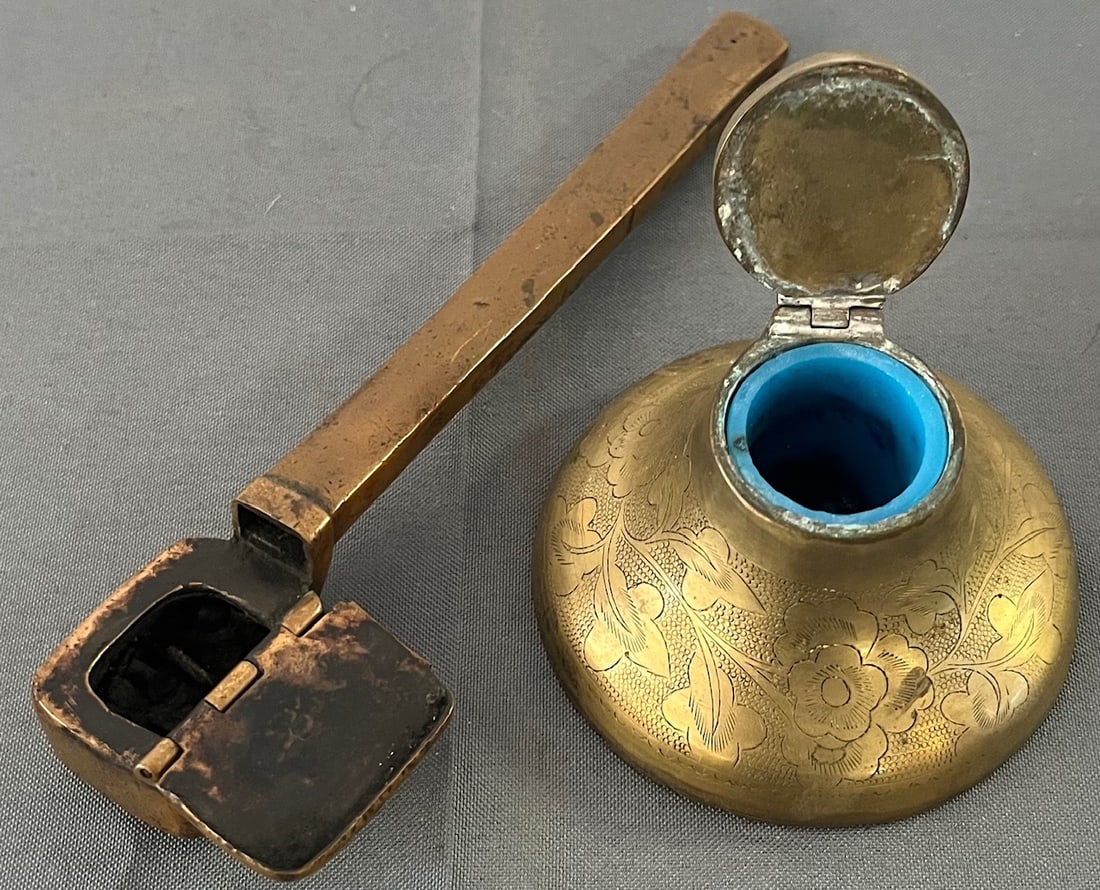 2 PIECES  ANTIQUE BRASS INK WELL & COPPER TRAVELING INK & PEN HOLDER (1 of 11)