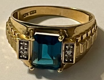 10K SOLID YELLOW GOLD RING WITH BLUE TOPAZ AND DIAMONDS 5 GRAMS