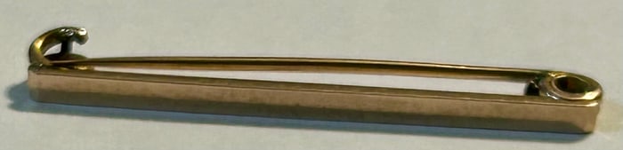 9K YELLOW GOLD BAR PIN STAMPED & TESTED 9K 3 GRAMS