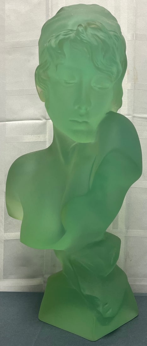UNUSUAL ART DECO / NOUVEAU GREEN LUCITE FEMALE BUST, FIGURE (1 of 13)