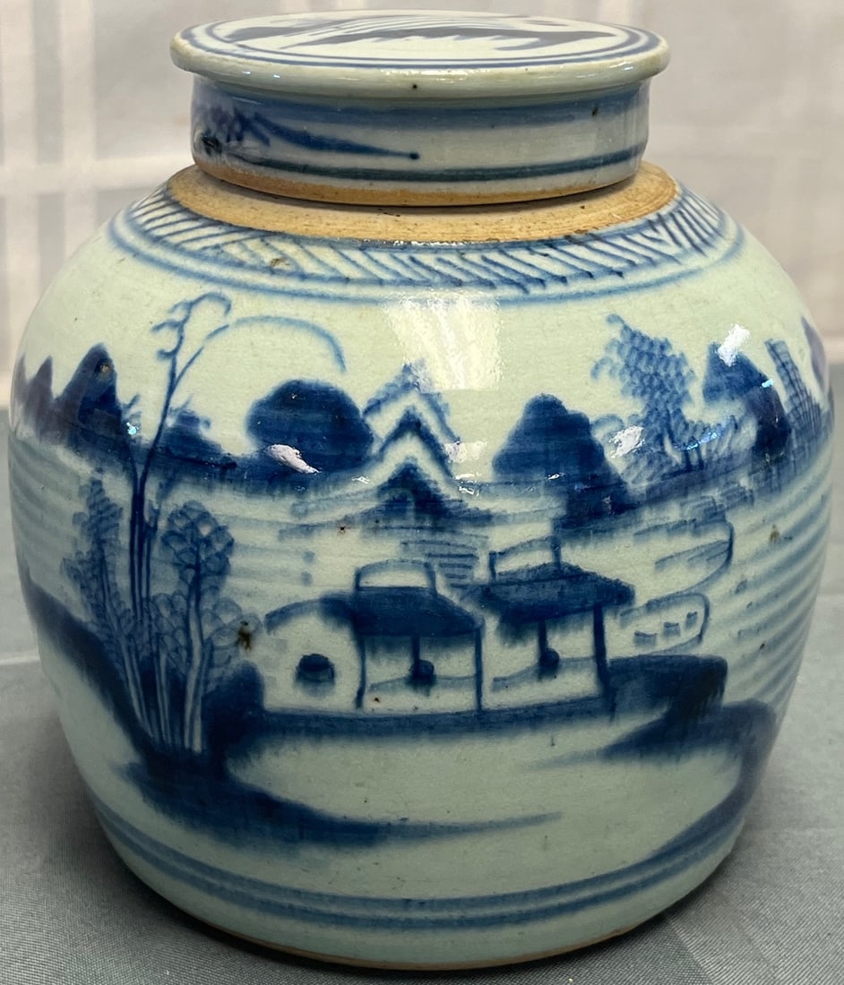 ANTIQUE BLUE AND WHITE CANTON CHINESE PORCELAIN GINGER JAR WITH LID (1 of 14)
