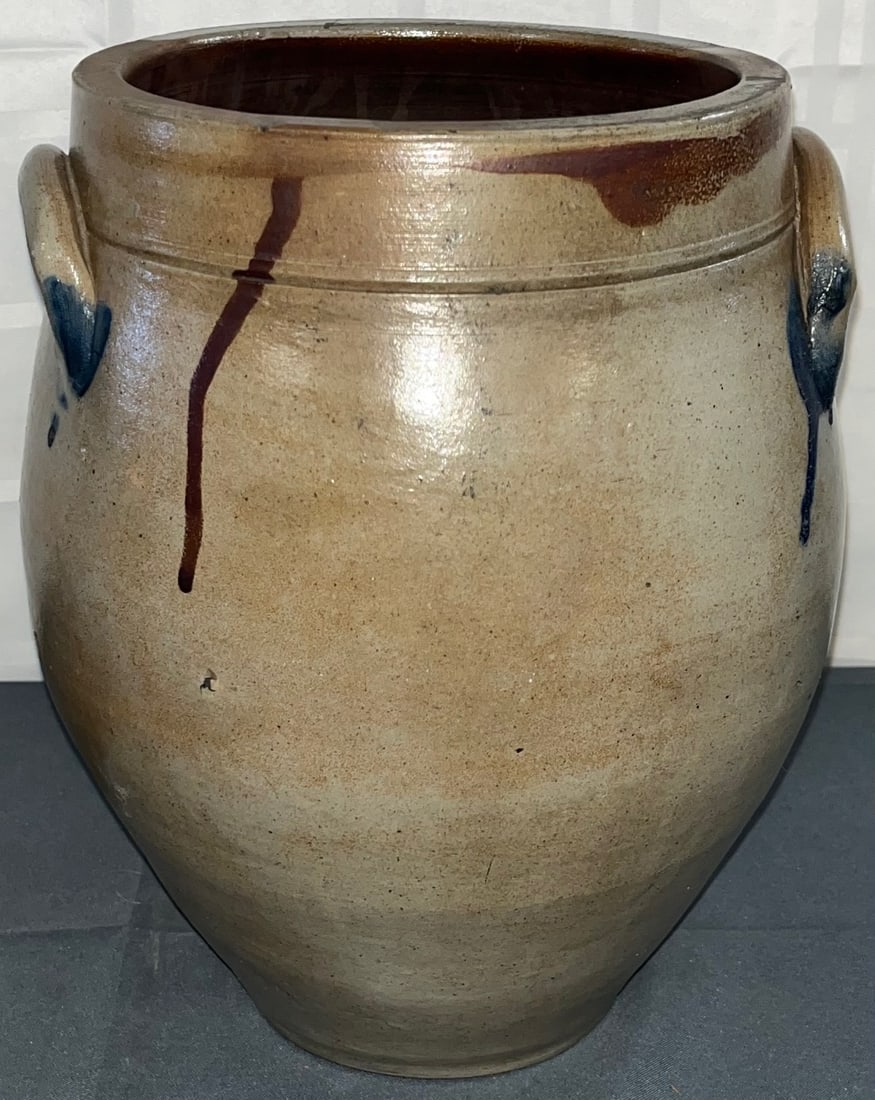 EARLY 3 GAL. OVOID STONEWARE CROCK / JAR - BRUSHED BLUE AT "EARS" (1 of 8)