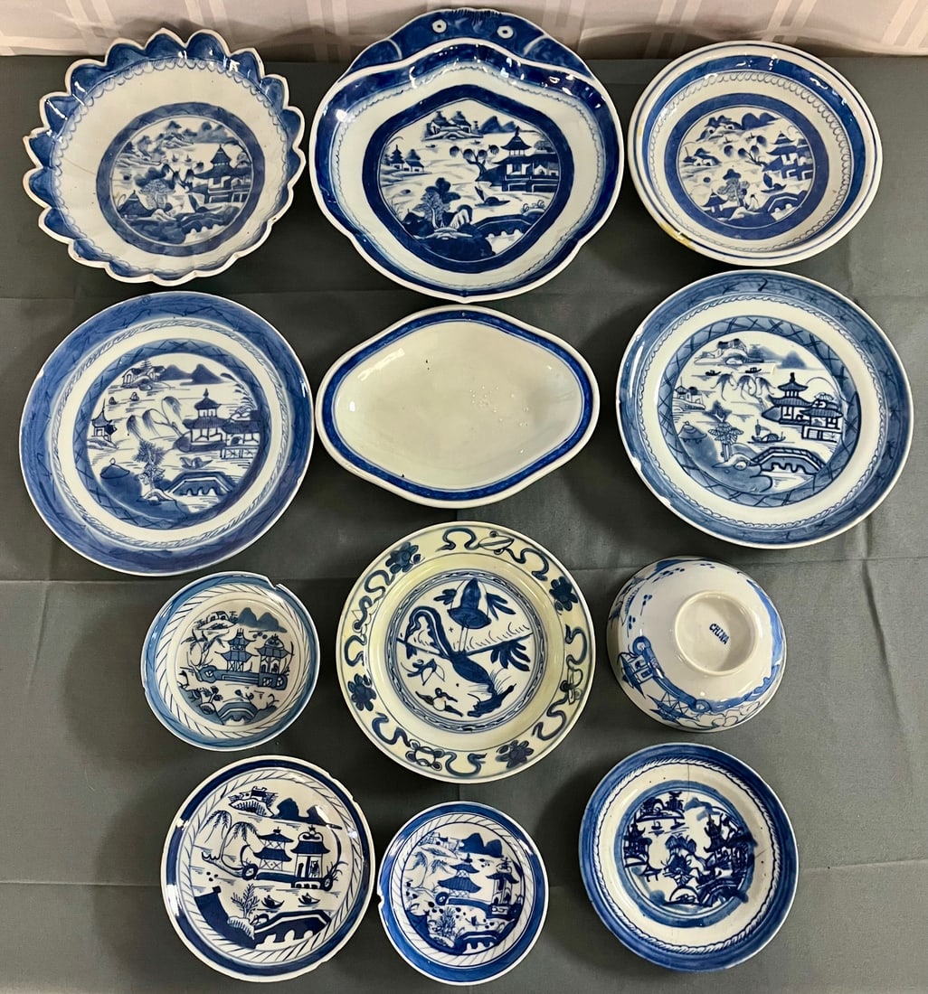 GROUP OF 12 MISC. CHINESE BLUE & WHITE CANTON PORCELAIN PIECES (1 of 16)