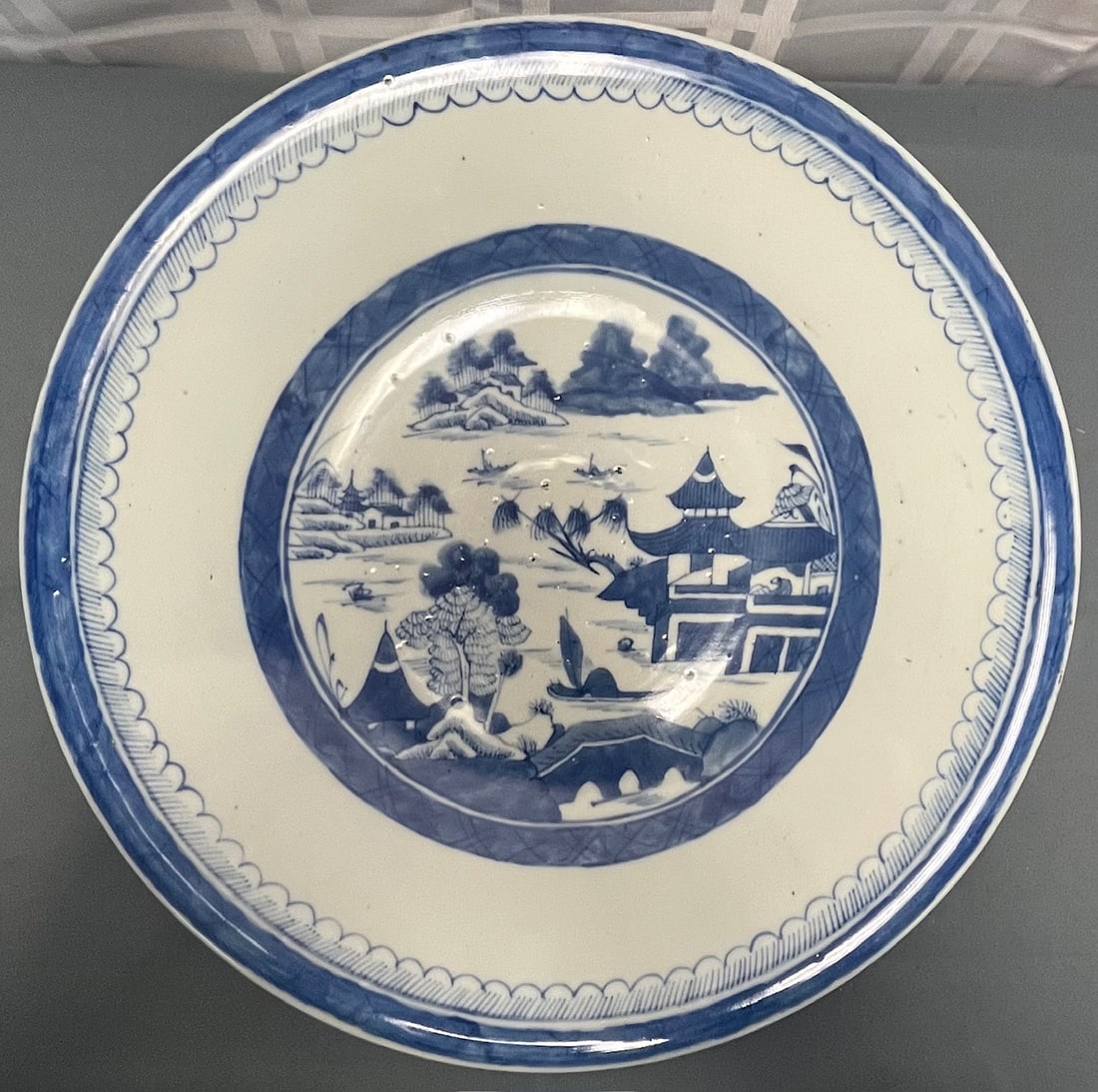 19TH C. CHINESE BLUE & WHITE CANTON PORCELAIN 14 3/4" ROUND PLATE / CHARGER (1 of 6)