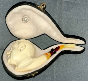 VINTAGE CARVED MEERSCHAUM-KONCAK PIPE ESKISEHIR TURKEY IN CASE