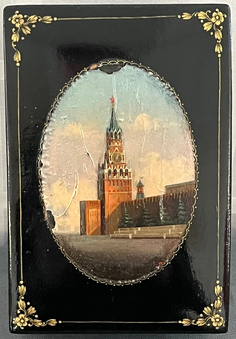 ANTIQUE RUSSIAN BLACK LACQUER HAND PAINTED BOX (1 of 8)