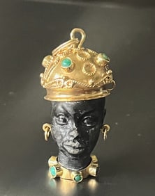 Exquisite 18k Yellow gold & carved wood Moor's Head Pendant, stamped 18k, 8.89 grams