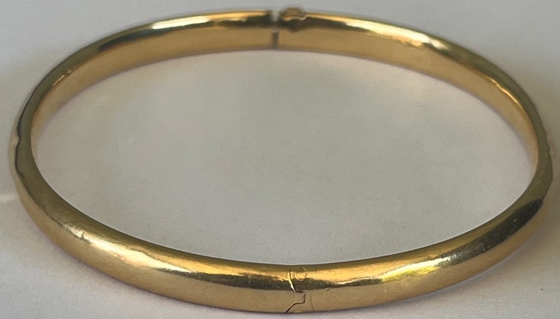 14K Yellow Gold Bangle Bracelet, Stamped 14k, 2 1/2" diameter, 4.97 grams: 14K Yellow Gold Bangle Bracelet, Stamped 14k and tested, 2 1/2" diameter, 4.97 grams