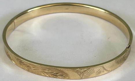 14k Brite Cut Yellow Gold Bangle Bracelet, Stamped 14k, 2 3/4" diameter, 10.06 grams