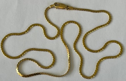 14K Yellow Gold Necklace, 18 1/2" long, Stamped Italy .585 (14K) , 4.77grams