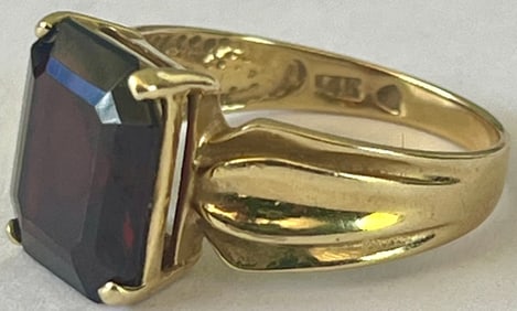 14K Yellow Gold & Garnet Ring, Large Emerald Cut Garnet, Size 8, 4.71 grams