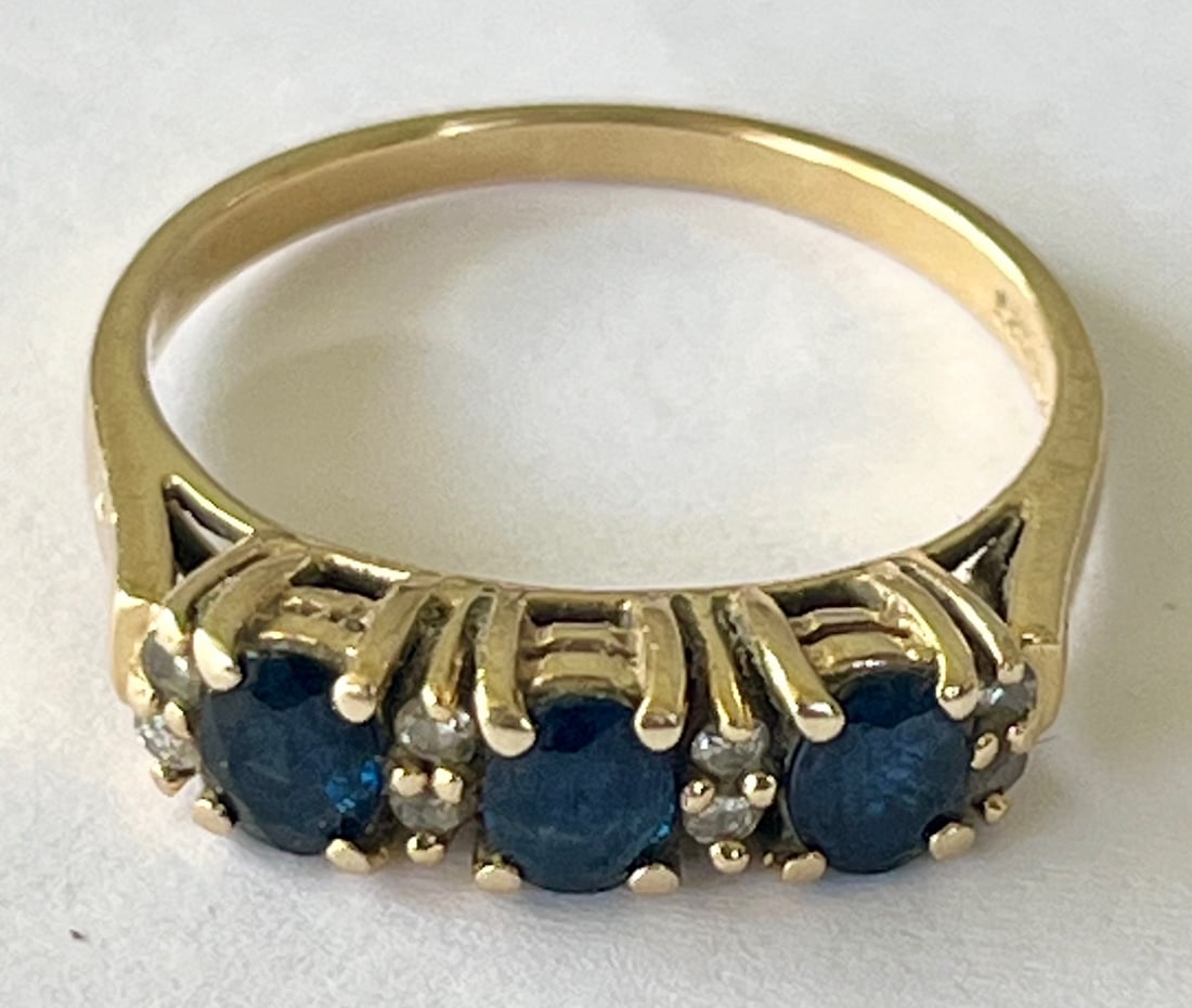 14K Yellow Gold, Diamond & Sapphire Ring, Size 7.5, 2.99 grams: 14K Yellow Gold, Diamond & Sapphire Ring, Size 7.5, 2.99 grams, stamped 14K and .585 and tested, 8 small round cut diamonds and 3 oval cut sapphires, condition as seen in photos provided