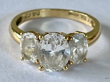 14K Yellow Gold and CZ Ring, 3 oval cut CZ's, Size 8, 3.63 Grams