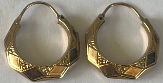 Pair 10K Yellow Gold Earrings, Stamped 10K, 2.28 grams