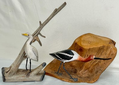 Two Del Higgins (Dexter, Maine) hand-carved and painted bird sculptures on driftwood - Folk Art