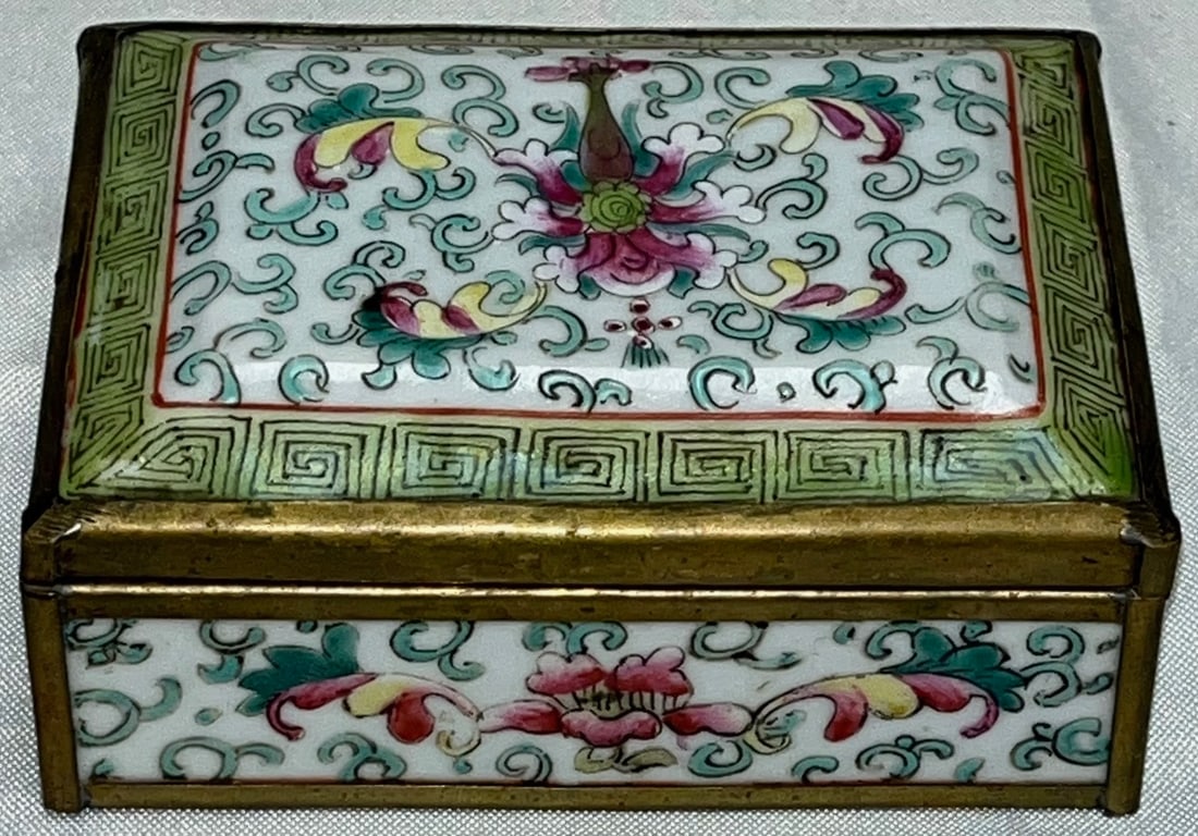 Vintage Chinese Enameled Porcelain Trinket Box w/ Brass Frame – Floral Scroll Design: Vintage Chinese Enameled Porcelain Trinket Box w/ Brass Frame – Floral Scroll Design, Vintage Chinese enamel trinket or keepsake box featuring hand-painted floral scrollwork and a central lotus-styl