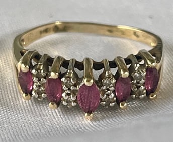 14K YELLOW GOLD, DIAMOND & RUBY RING, 3.17 GRAMS, SIZE 7.5