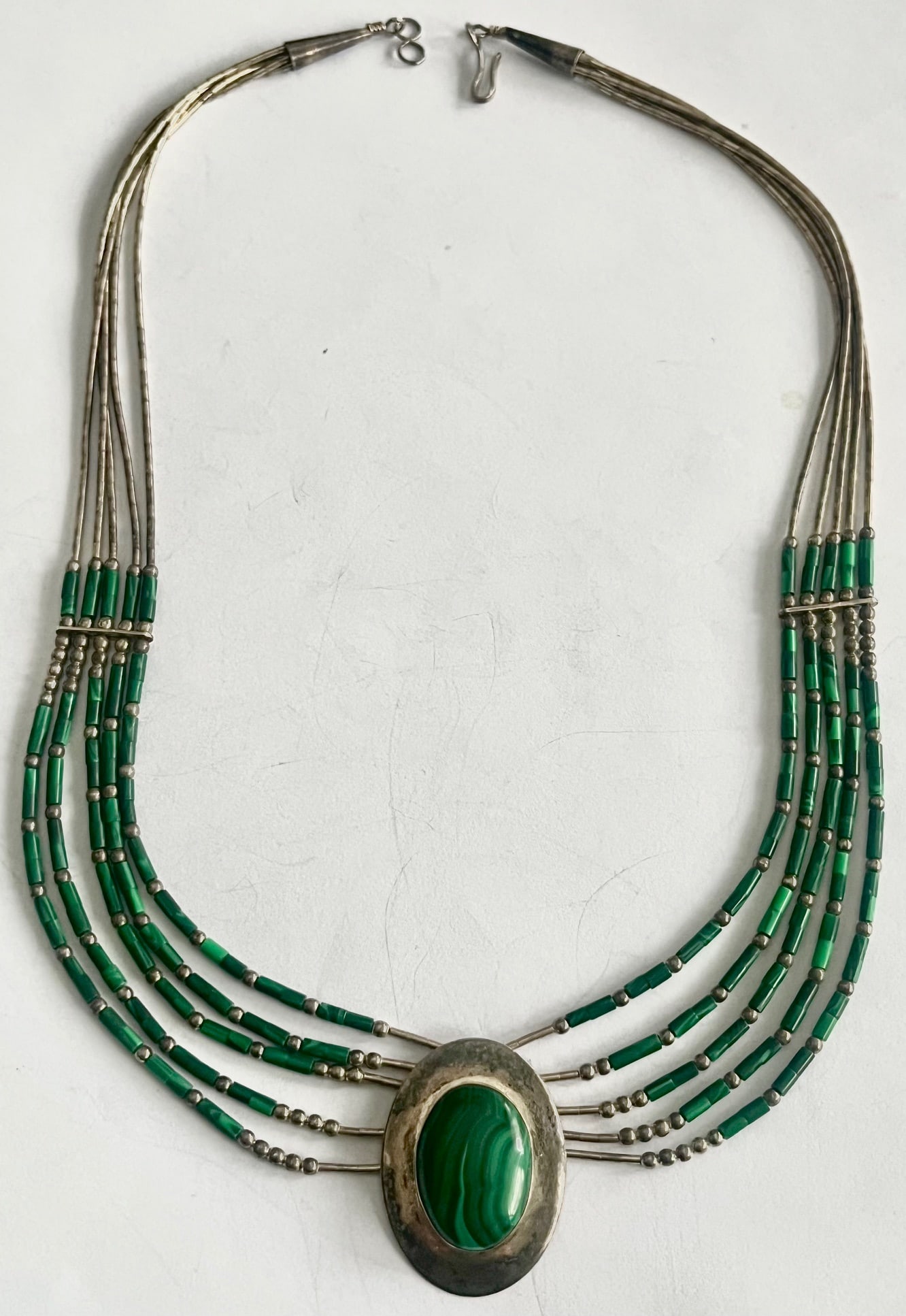Vintage Sterling Silver Multi-Strand Malachite Heishi Necklace, Large Oval Malachite Pendant –: Vintage Sterling Silver Multi-Strand Malachite Heishi Necklace – Large Oval Malachite Pendant – 17.48 GRAMS – Southwestern / Mexican, Beautiful vintage multi-strand necklace crafted in solid ste